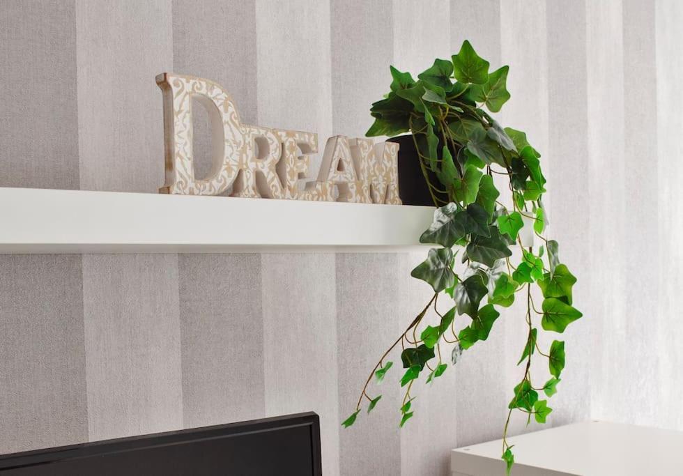 3 Dream Apartmant 3+Parcare Gratuita Apartment Oradea Exterior photo